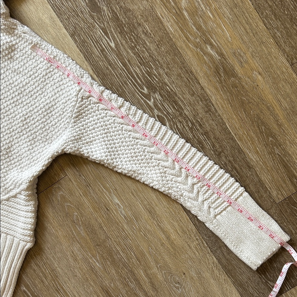 Elegant Rachel Ashwell Cozy Cotton Cream Cable Knit Turtleneck Sweater - Picture 9 of 13